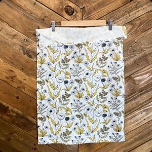 NEW Yellow and White Floral Tea Towel Wildflower Sketched Florals Black Print
